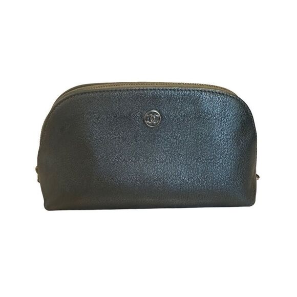 Gucci leather silver pouch - Picture 6 of 16